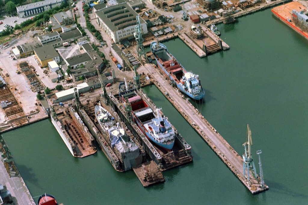Basen portowy Gdynia 2007 zdjecie lotnicze web